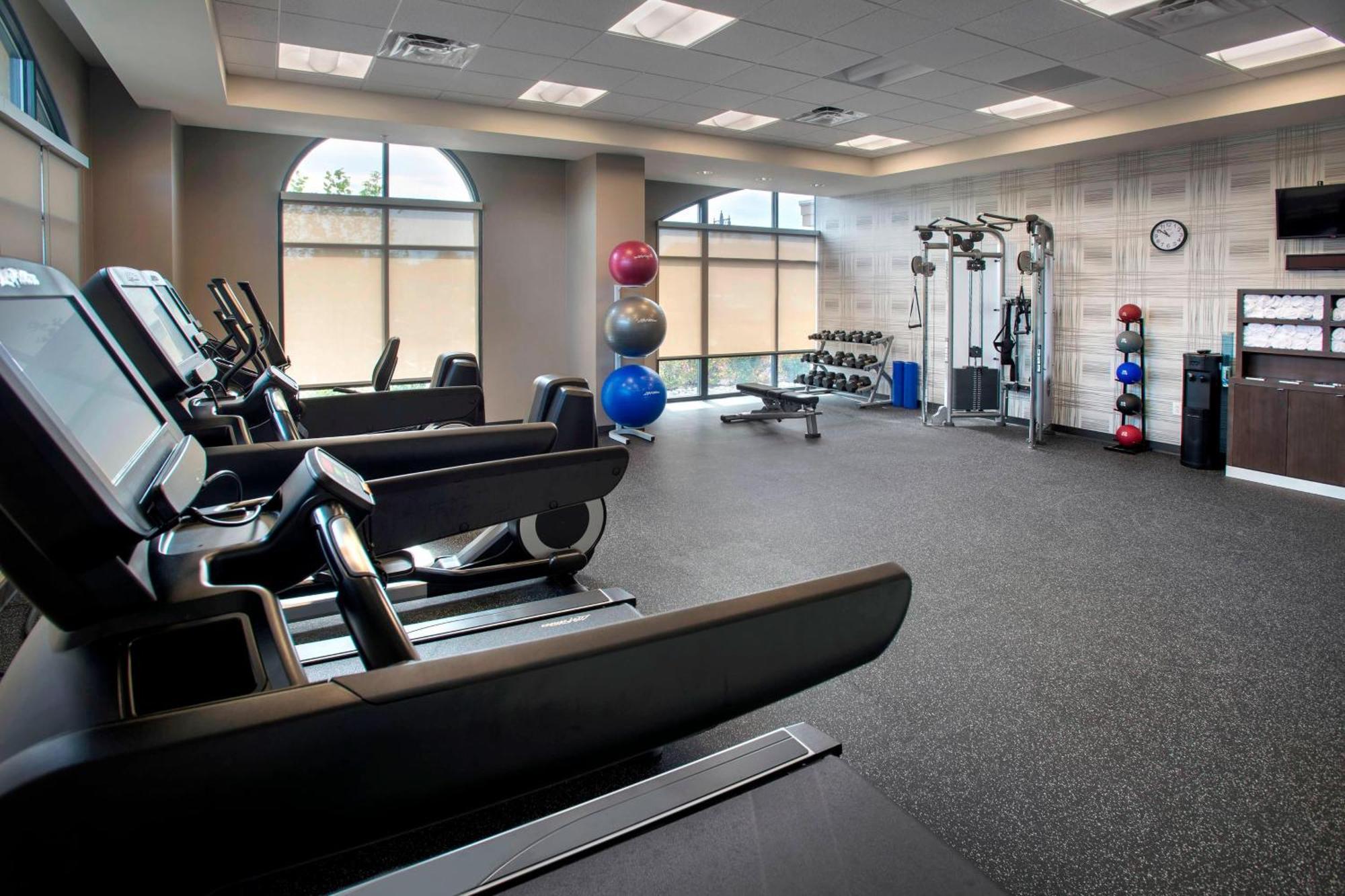 Courtyard By Marriott Philadelphia Lansdale Hotel Bagian luar foto