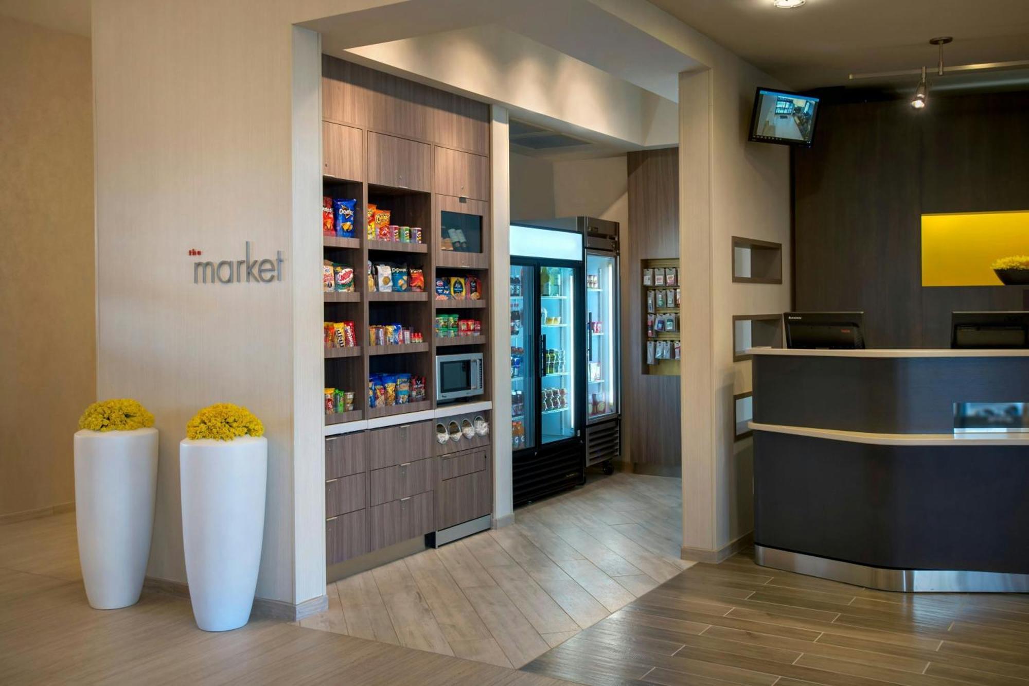 Courtyard By Marriott Philadelphia Lansdale Hotel Bagian luar foto