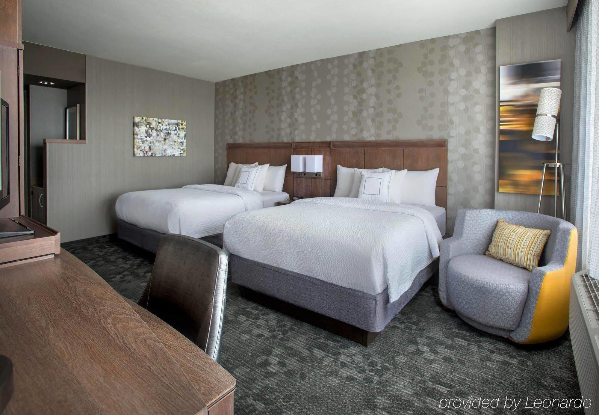 Courtyard By Marriott Philadelphia Lansdale Hotel Bagian luar foto