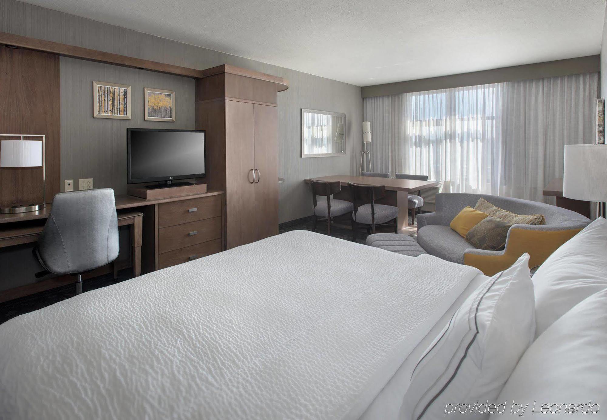 Courtyard By Marriott Philadelphia Lansdale Hotel Bagian luar foto